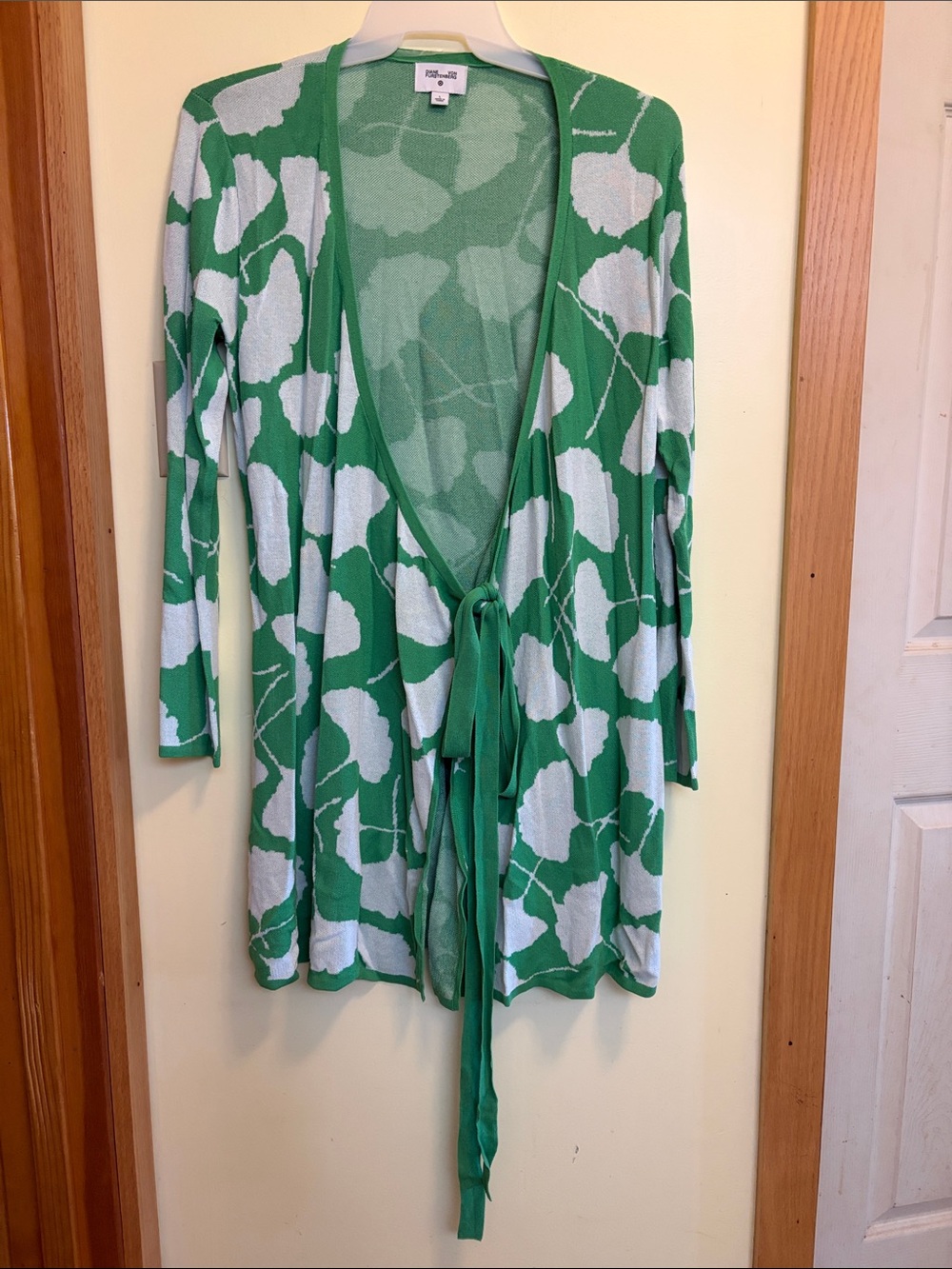 Diane Von Furstenberg Green and White Floral Tie-Front Cardigan